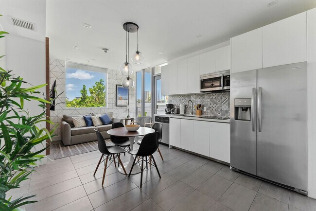 Photo - 538 Meridian Ave Unit ID1280981P