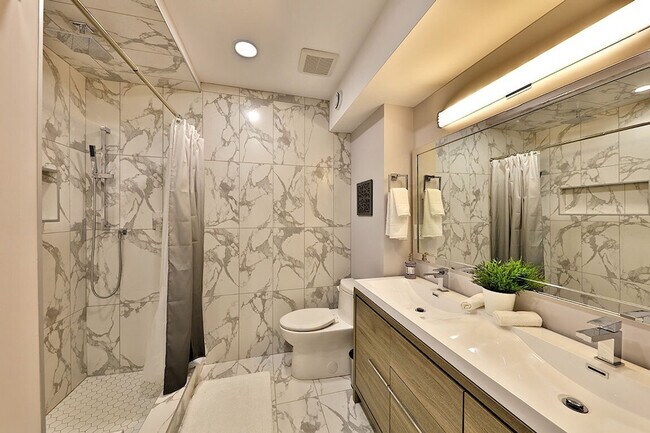 Photo - 10154-10103 103 St NW Unit SI FL2-ID1438803P