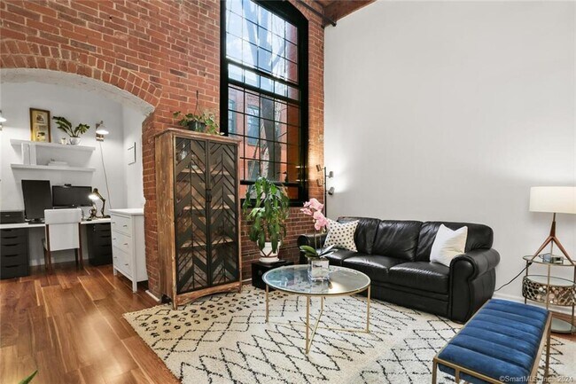 Photo - 25 Grand St Unit 137