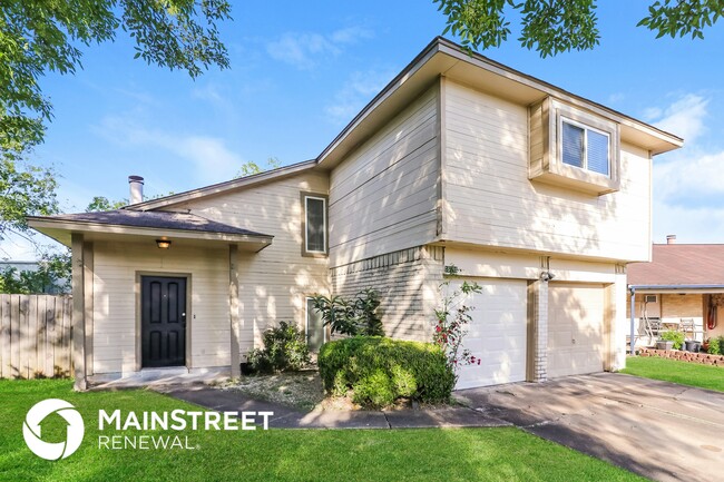 Photo - 15703 Baybriar Dr