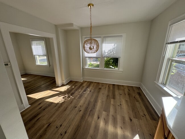 Photo - 609 Harwood Ct