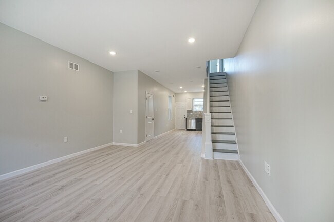 Photo - 1315 S 30th St