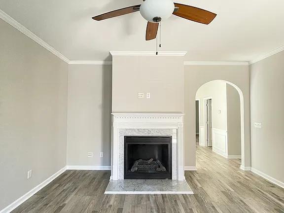 Photo - 411 Plank Bridge Way