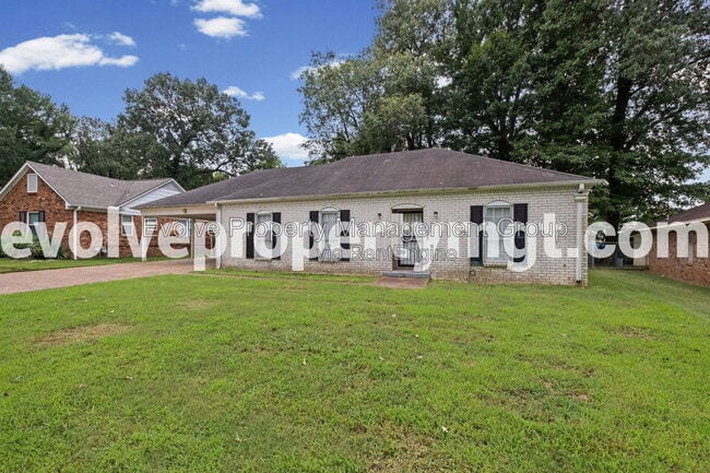 5331 Pipers Gap Dr