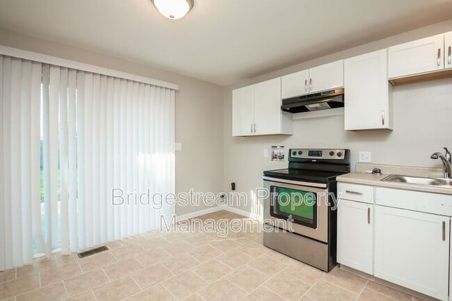 Photo - 5346 Hilgeford Dr