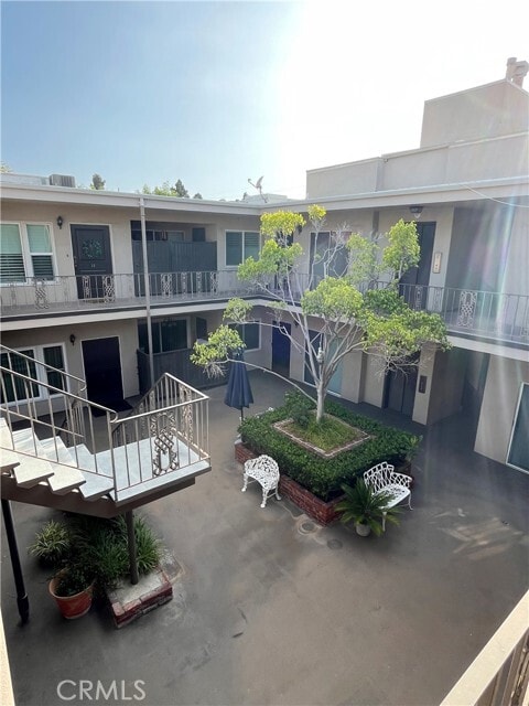 Photo - 837 S Windsor Blvd Unit 7