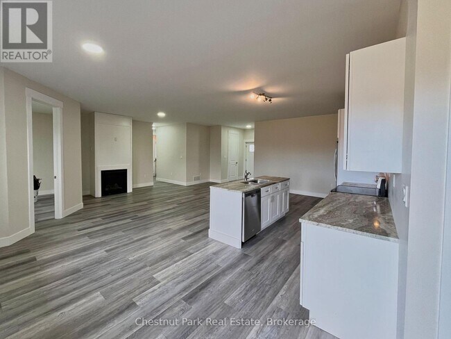 Photo - 319922 Kemble Rock Rd