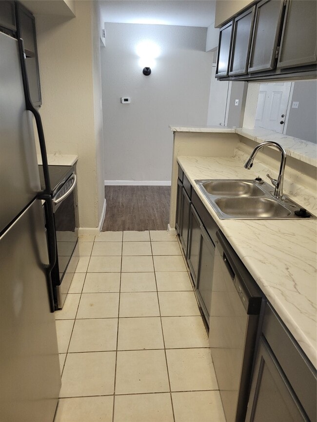 Building Photo - 7200 W T C Jester Blvd Unit 2403