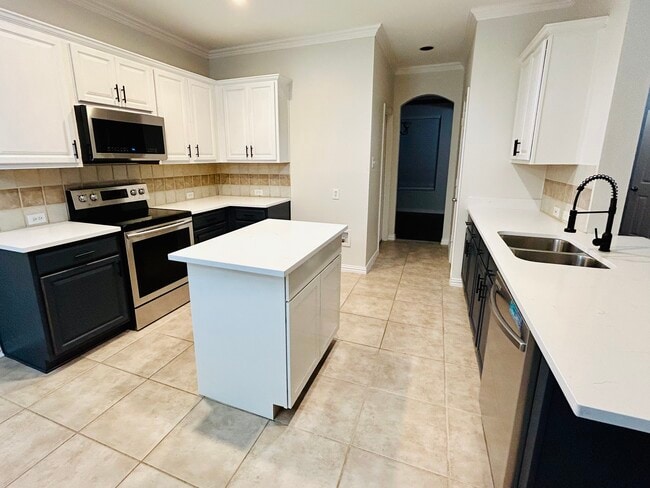 Photo - 8012 Wyoming Dr