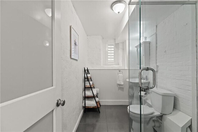 Photo - 426 Spring St Unit B101
