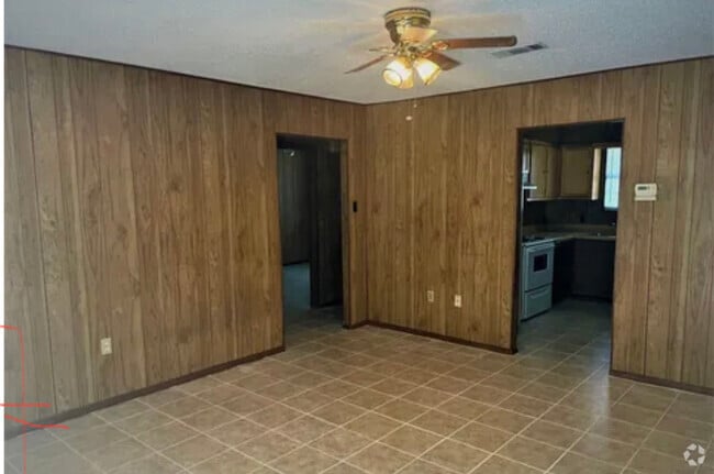 Building Photo - 2022 Arkansas Ave Rental