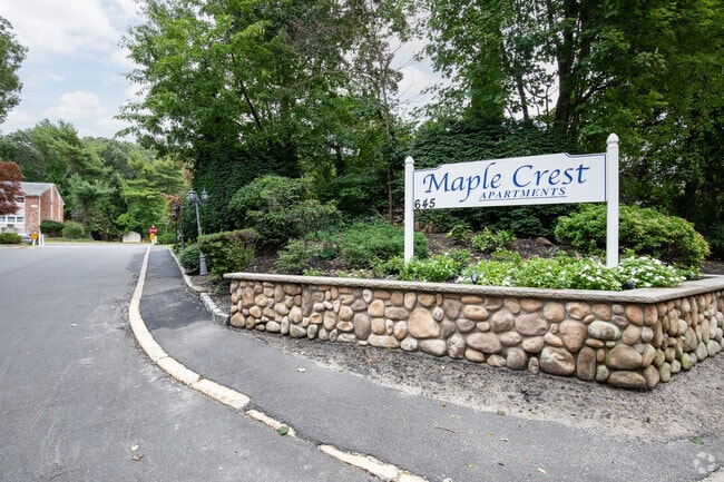 Maple Crest Apartments