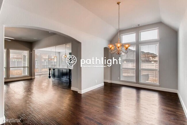 Photo - 4 br, 3.5 bath House - 708 Patio Street UNIT