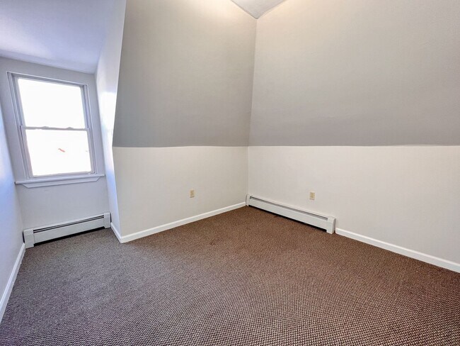 Photo - 207 Wethersfield Ave Unit 3rd Fl