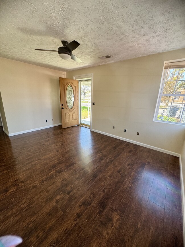 Photo - 606 W Sullivan St