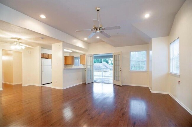 Photo - 1255 Lovett St Unit 1255