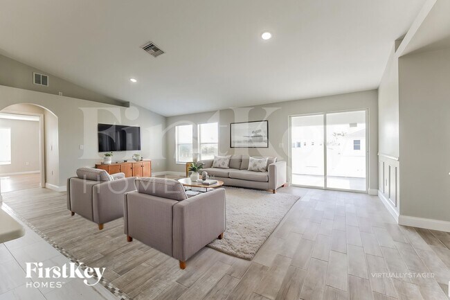 Photo - 2519 NW 7th St