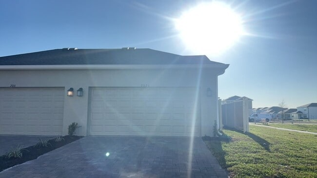 Photo - Spacious Corner Unit 3BR/2.5BA Townhome in Kissimmee!