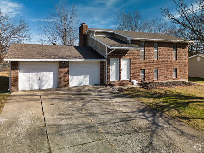 Building Photo - 460 N Shiloh Ave Rental