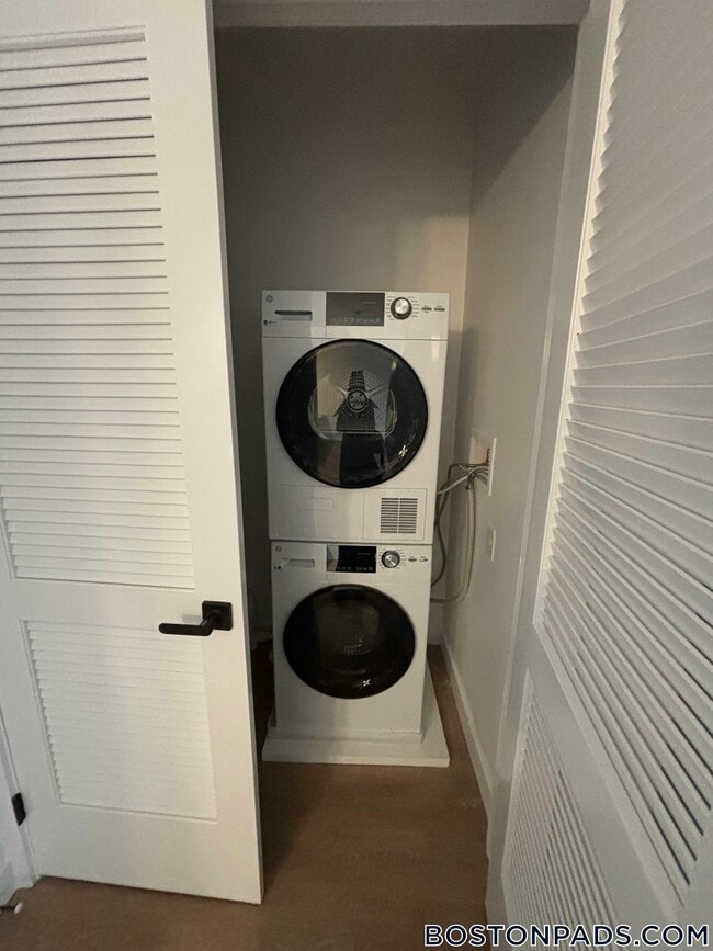 Building Photo - 199 Gardner St