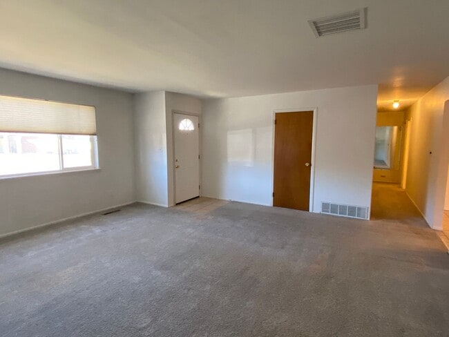 Photo - 1328 Woodmoor Ln