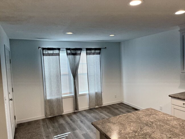 Photo - 5100 W Augusta Blvd