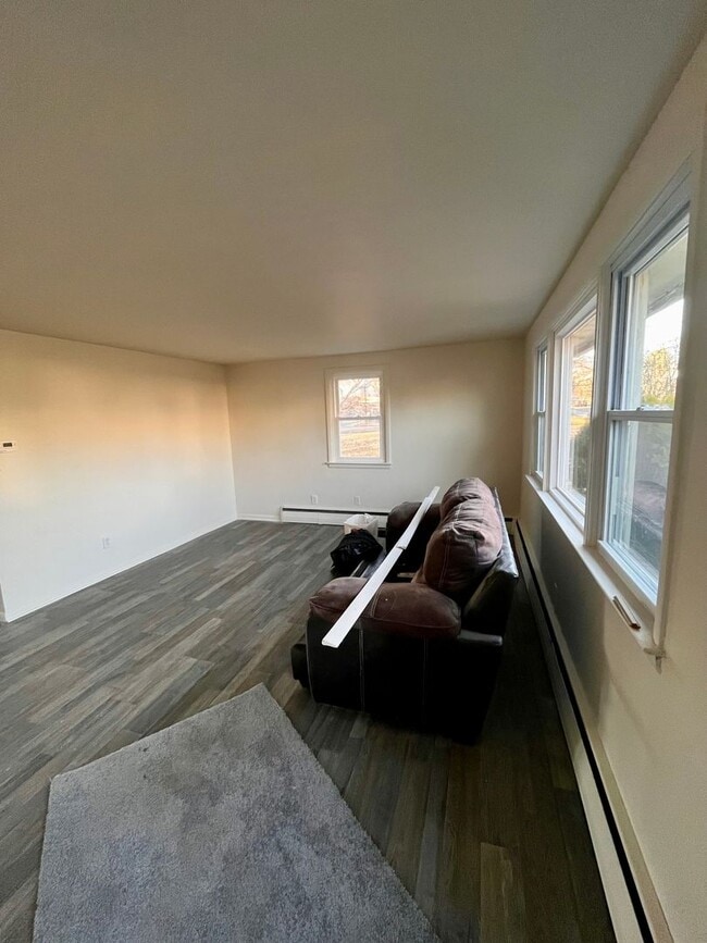 Photo - 4 Bed Single Family Home Available Now!