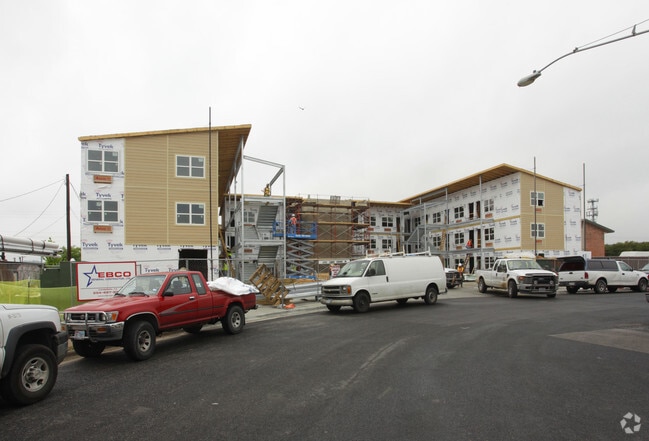 Lamar Square Apartments
