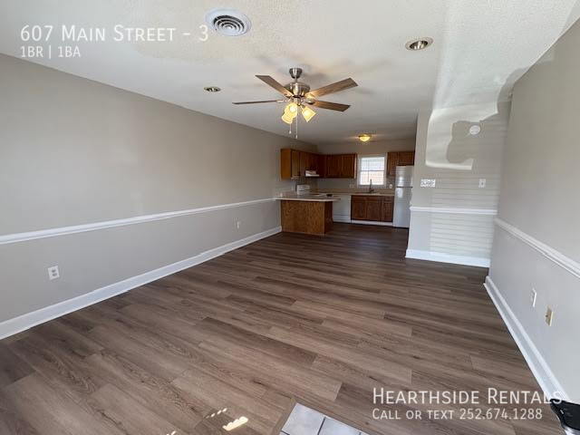 Photo - 607 E Main St Unidad 3