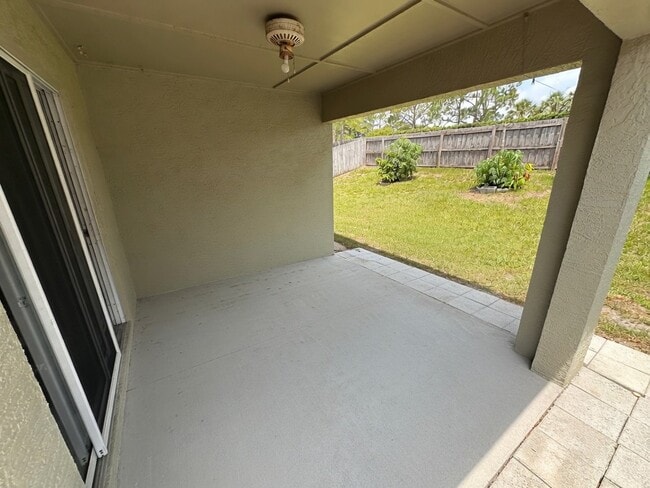 Photo - 12550 Castlemain Trail