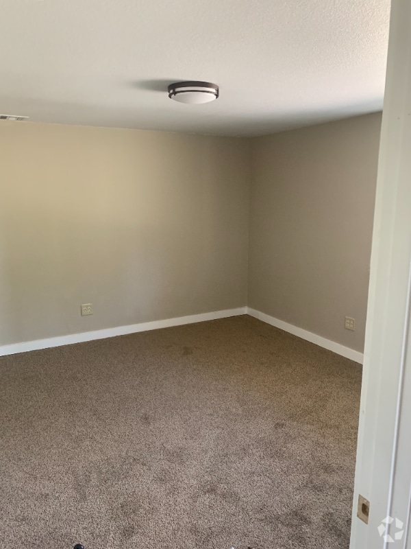 Building Photo - 2058 US-54 Rental