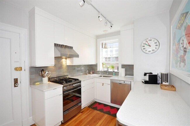 Photo - 76 Martin St Condo Unit 46