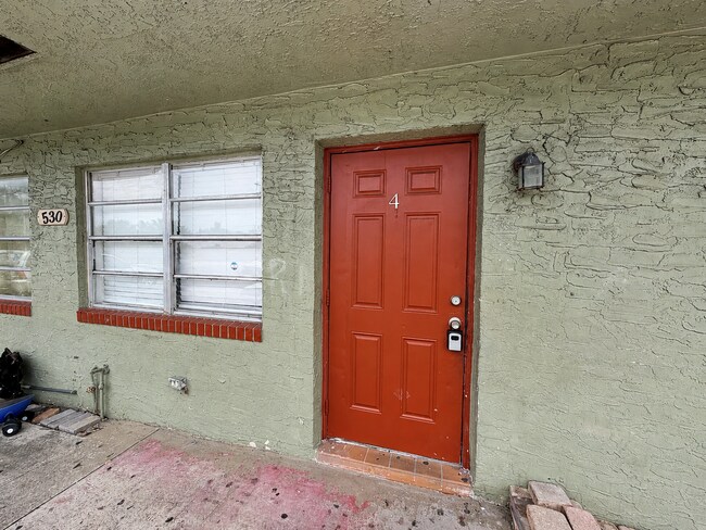 Photo - 530 NW 35th St Unidad 4