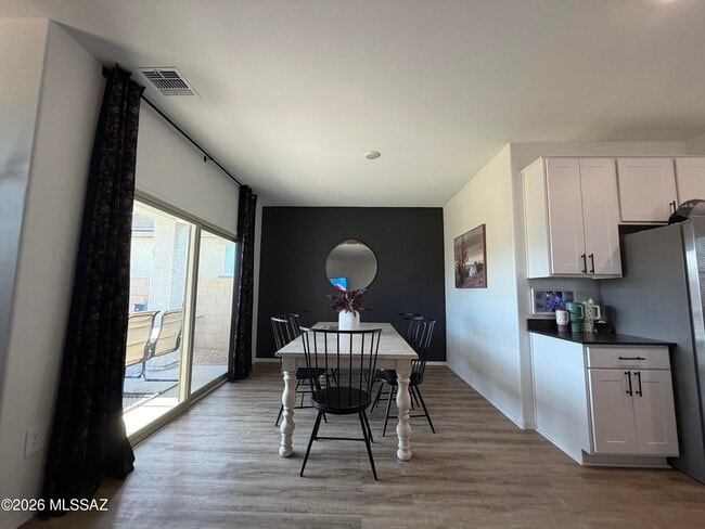 Photo - 10442 Guildford Ln