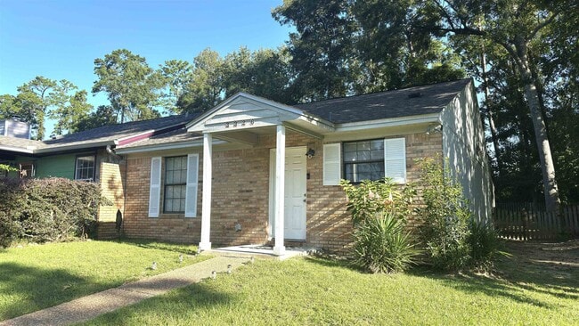 Building Photo - 3326 Thomas Butler Rd Rental
