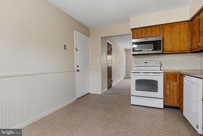 429 Edgemont Ave Unit 3