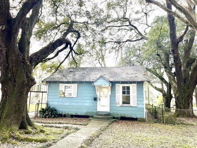 Building Photo - 5054 Shelley St Rental