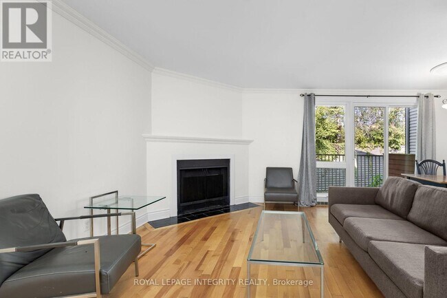 Photo - 1589 St Bernard St