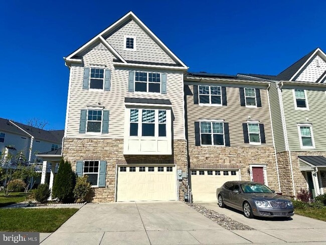 Photo - 200 Marina View Ct Townhome