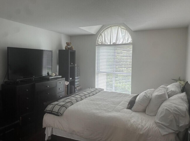 Photo - 7151-7121 121 St Unité 308