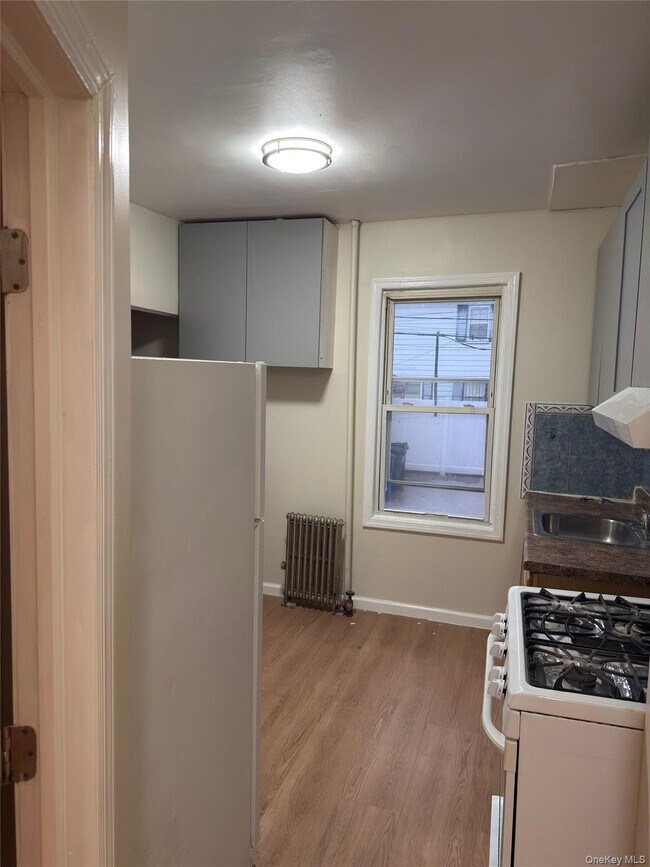 Photo - 104-16 124th St