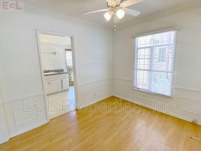 Photo - 923 Le Doux Rd