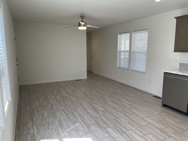 Photo - 10701 N 99th Ave