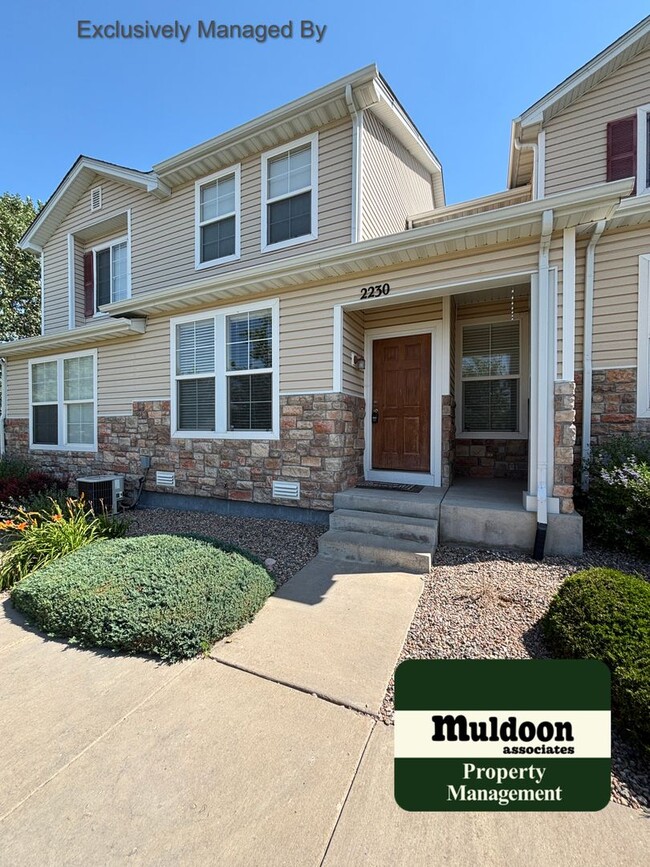 Building Photo - Coming Soon! Two bedroom townhome