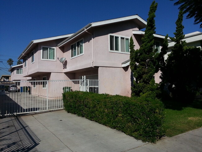 Building Photo - 625 S Osage Ave Unit 3