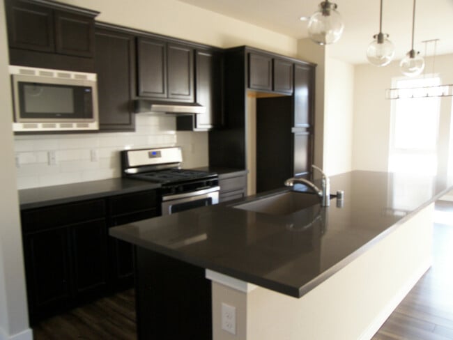 Photo - 729 112th St SW