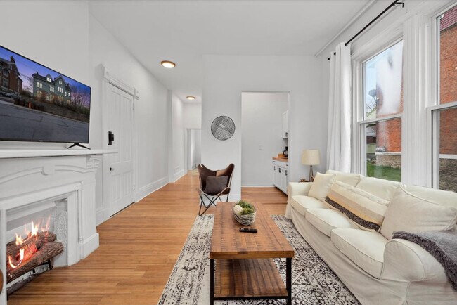 Photo - 242 Mccormick Pl Unidad ID1056125P