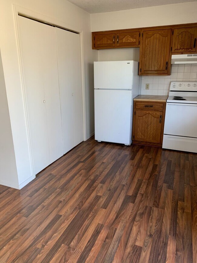 Photo - 3353 E Sunset St Unidad B