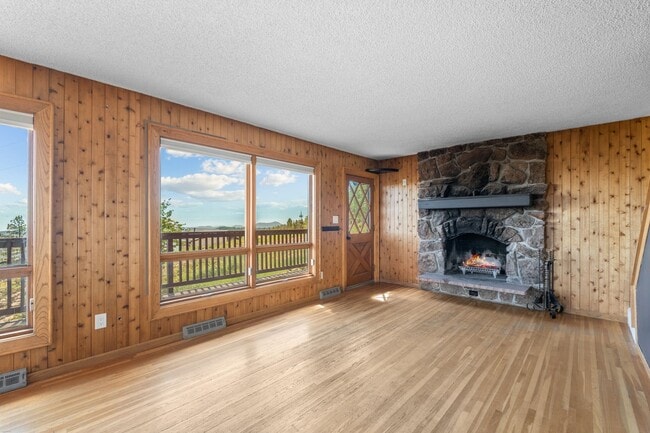 848 Aspen Dr