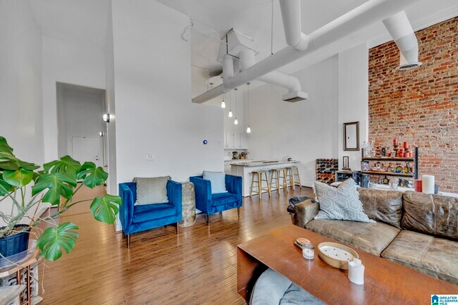 Photo - 2112 Morris Ave Unit 202